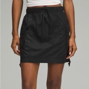 lululemon NWT Nylon Cargo Black Mini Skirt